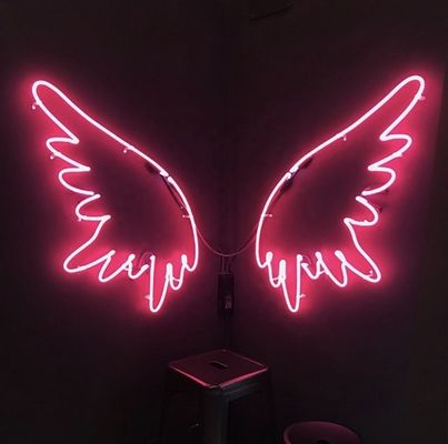아크릴 주도하는 네온 사인 벽은 핑크색 네온사인 조명 간판 12VDC를 탑재합니다