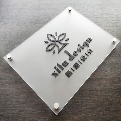 날조된 아크릴 편지를 광고하는 고무적 하얀 아크릴 알파벳 레터