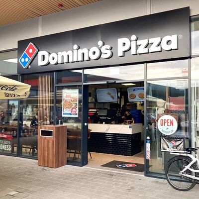 Meanwell 전원 공급 장치가 장착된 50,000시간 수명의 LED 채널 문자, 조명 및 장기 비즈니스 간판 성능 제공